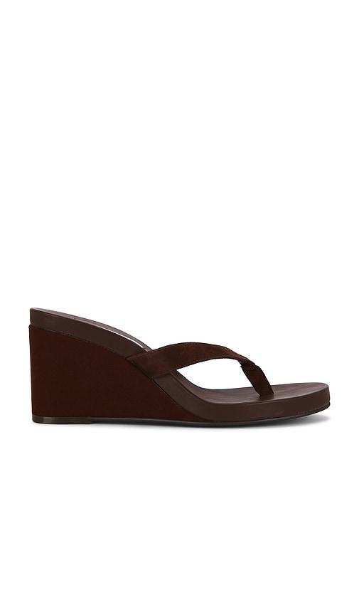 steve madden playing sandal in chocolate. - size 10 (also in 6, 7, 7.5, 8, 8.5, 9.5)