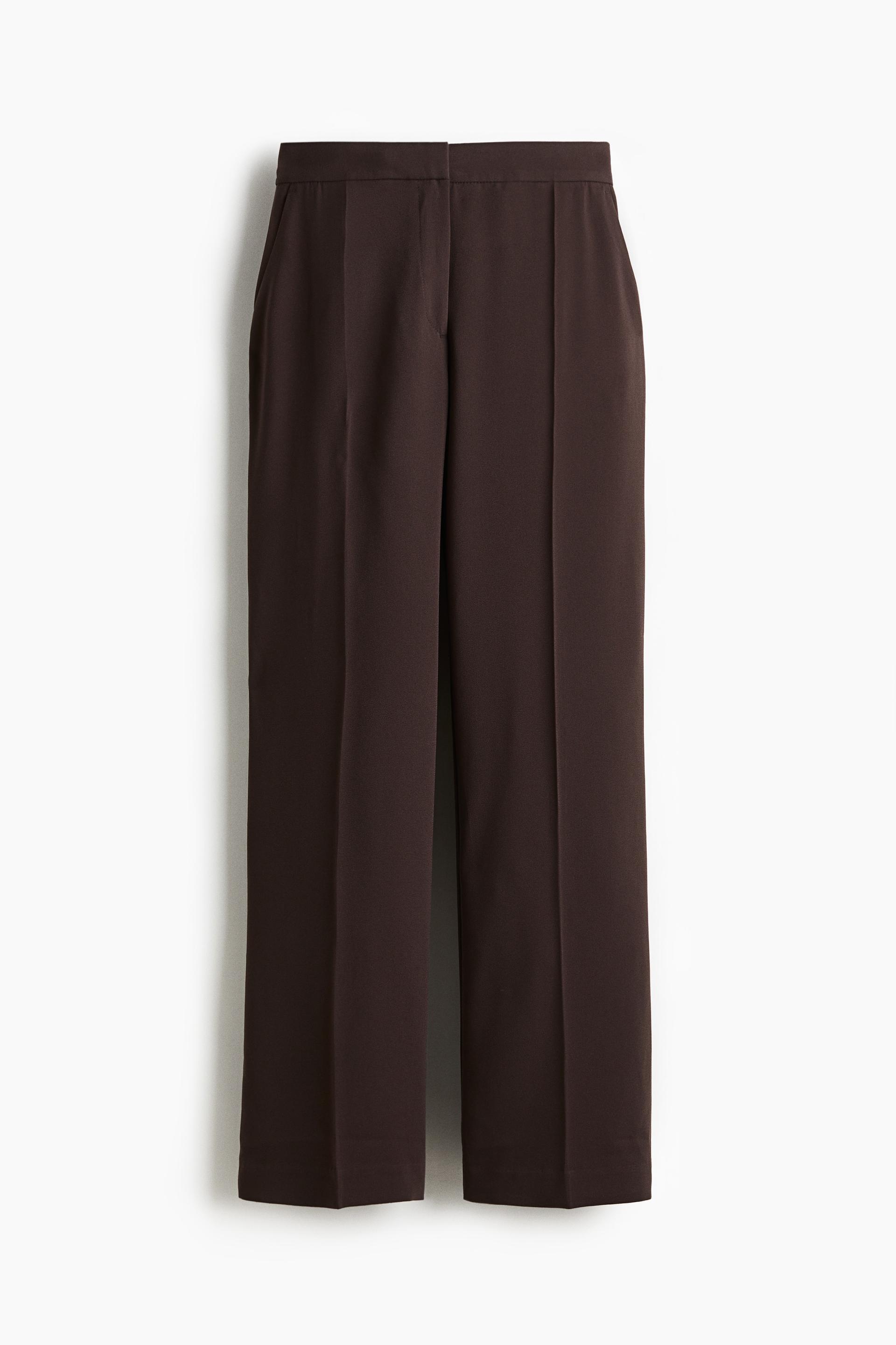 straight-leg creased pants