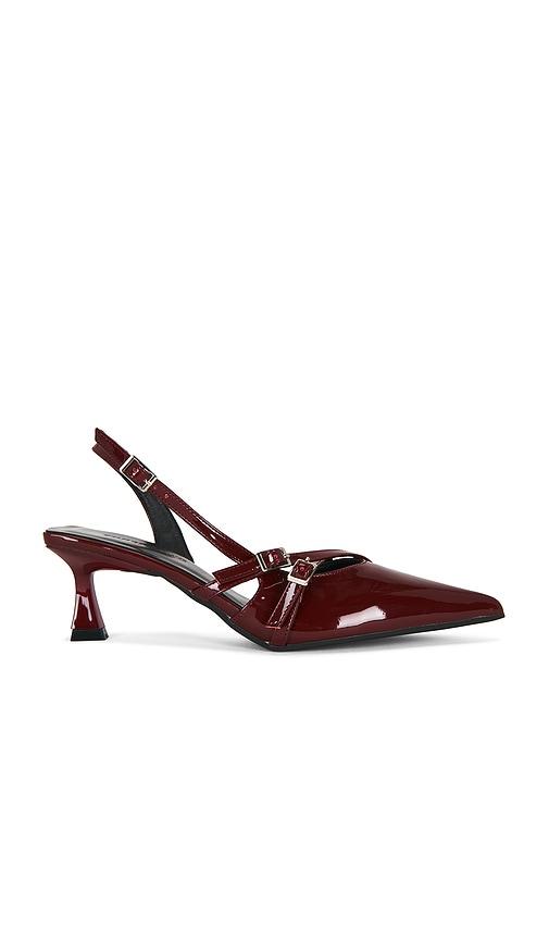 superdown krissy pump in burgundy. - size 6 (also in 7)