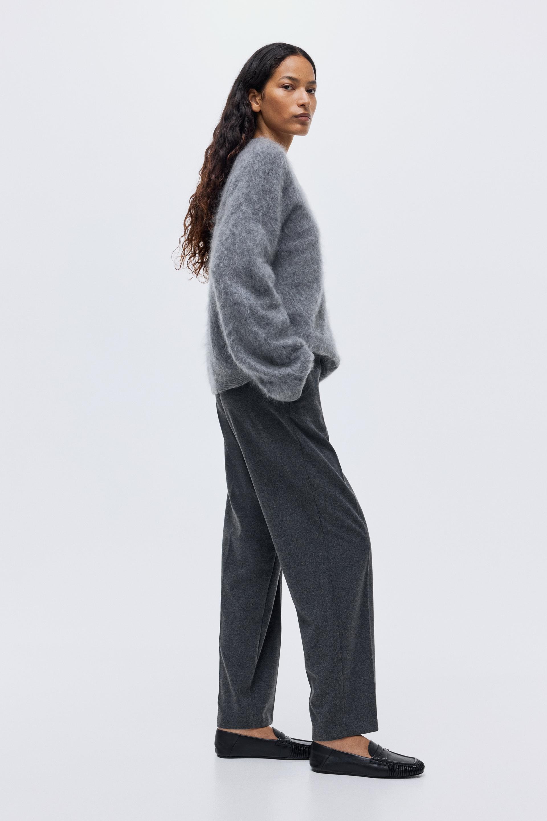 tapered pants