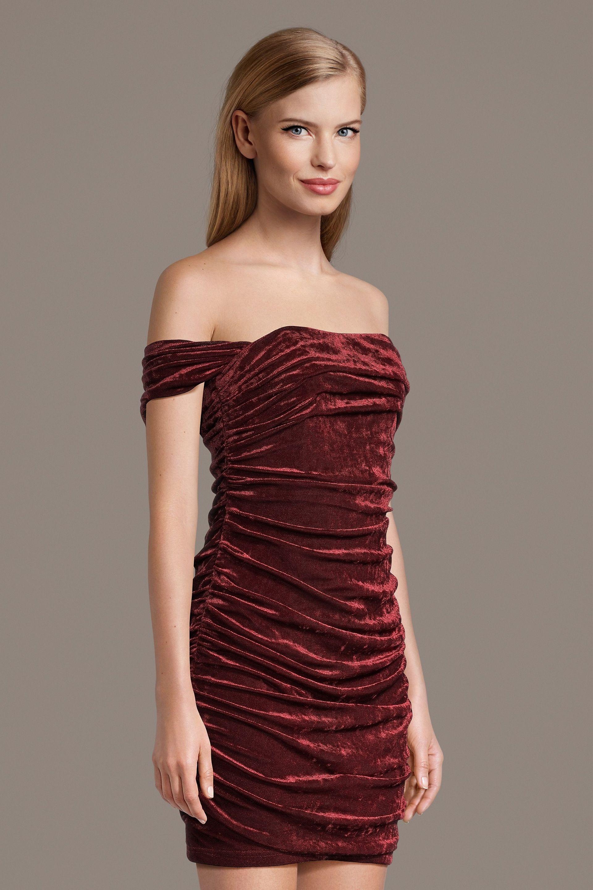 the edit by db studio off-the-shoulder ruched velvet mini dress in bordeaux size: xl david's bridal