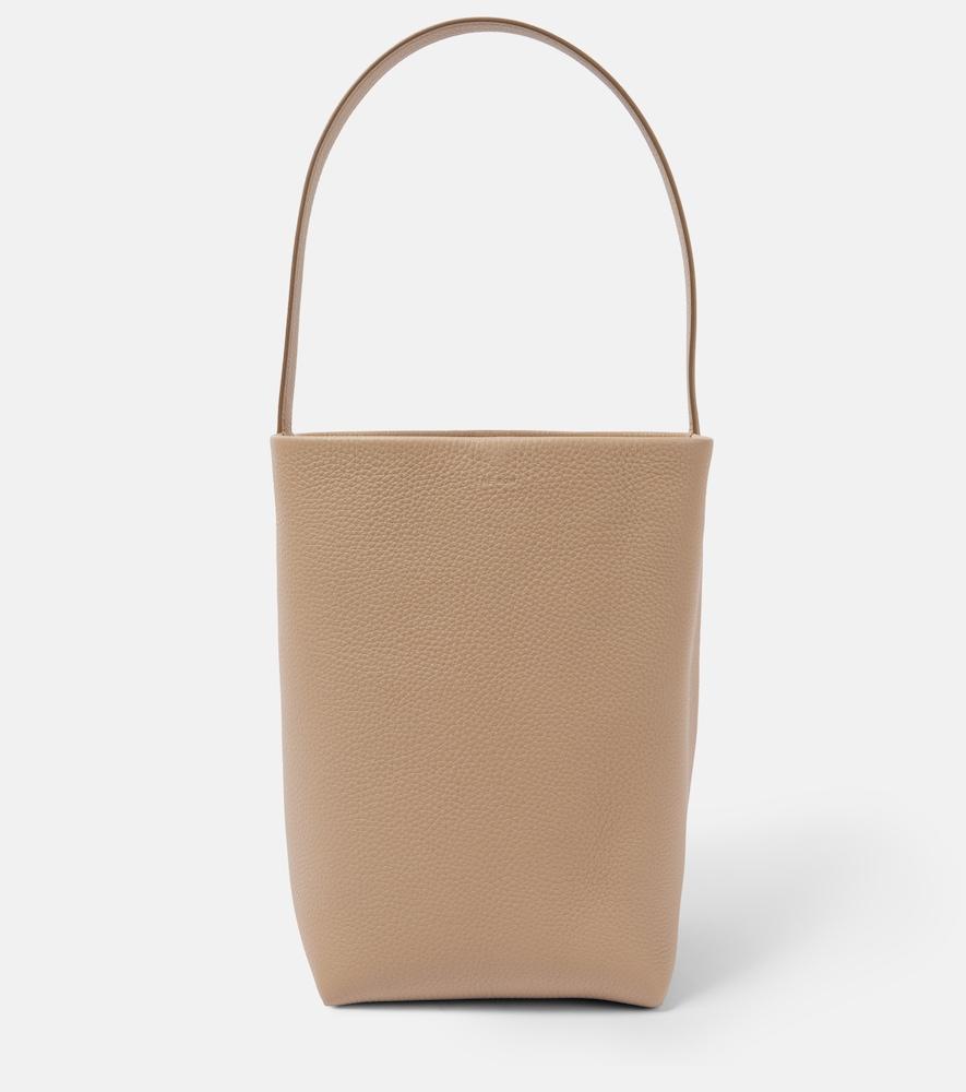 the row n/s park medium leather tote bag