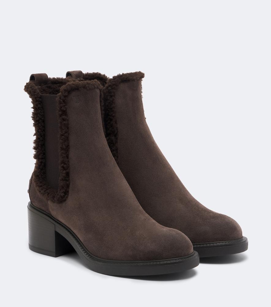 tod's shearling-lined suede ankle boots
