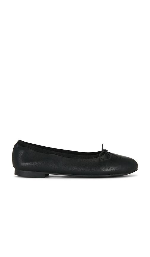 tony bianco chelsea flat in black. - size 6 (also in 6.5, 7.5, 8)