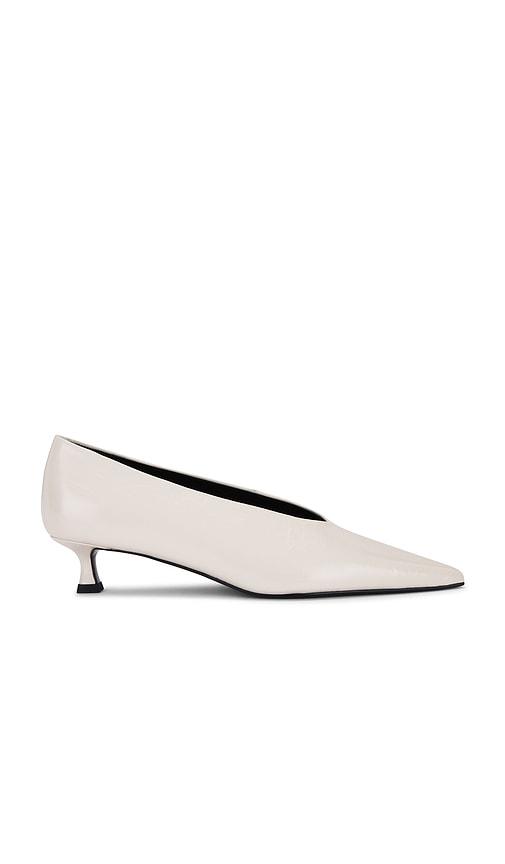 tony bianco cherry pump in white. - size 10 (also in 6, 7.5, 8, 8.5, 9, 9.5)