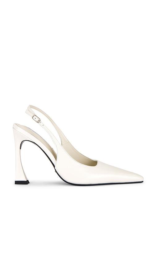 tony bianco sassy slingback pump in white. - size 7.5 (also in 9.5)
