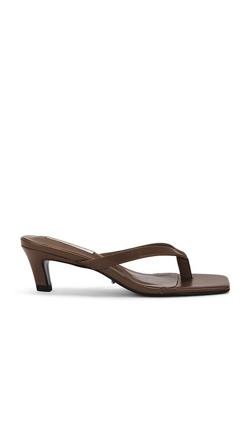 tony bianco topaz sandal in chocolate. - size 6 (also in 9)