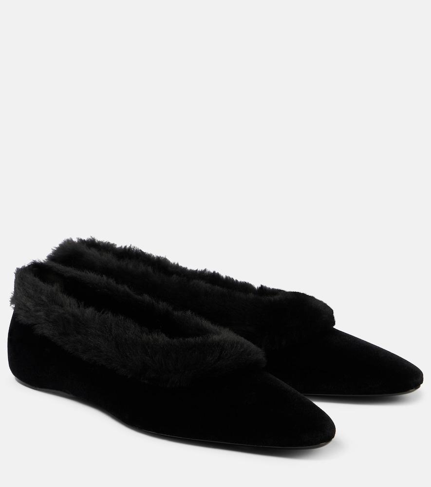 toteme shearling-trimmed velvet ballet flats