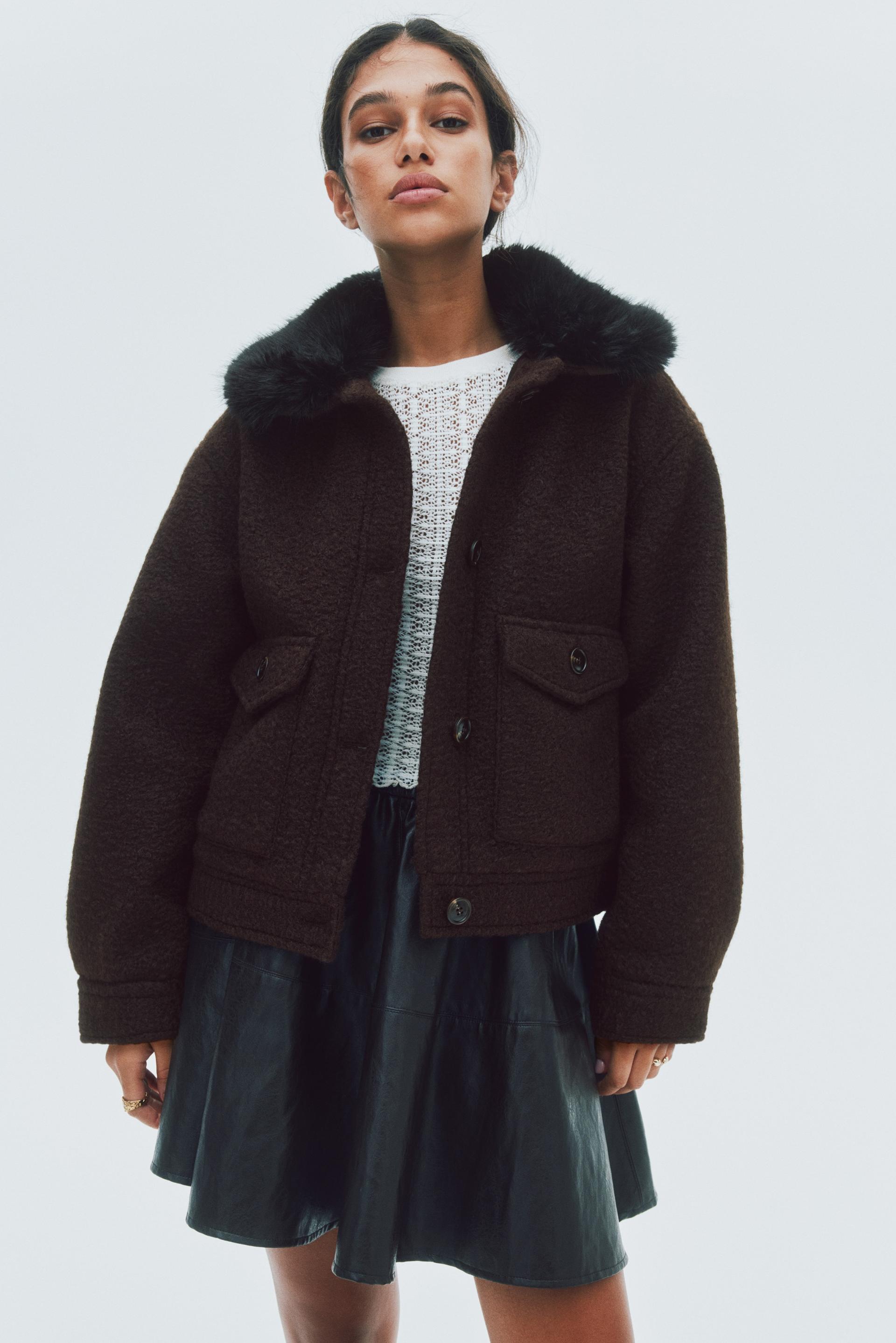 twill jacket with fluffy collar
