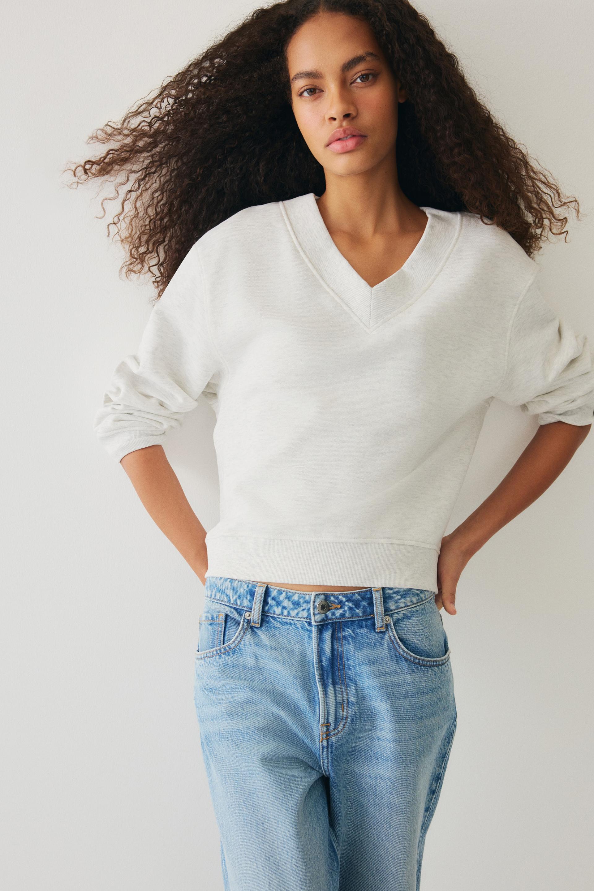 v-neck sweatshirt