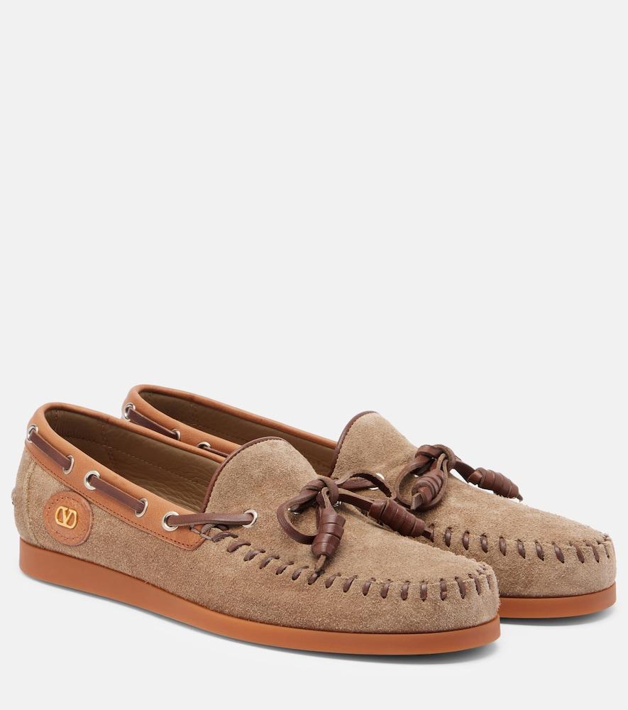valentino garavani palm avenue vlogo suede boat shoes