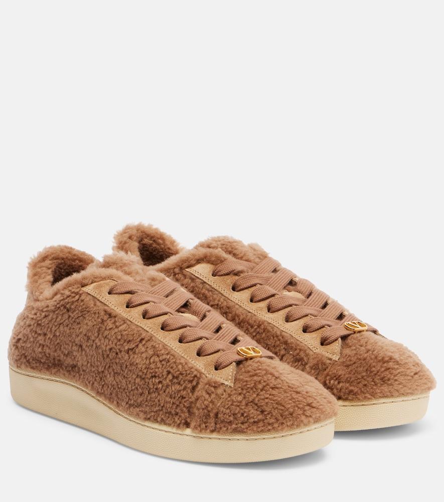 valentino garavani royco vlogo suede-trimmed sneakers