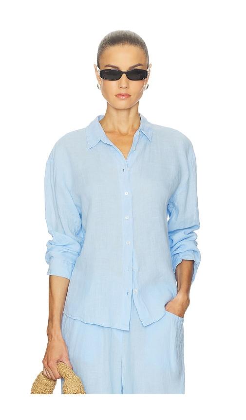 velvet by graham & spencer brighton button down shirt in baby blue. - size l (also in s, m)