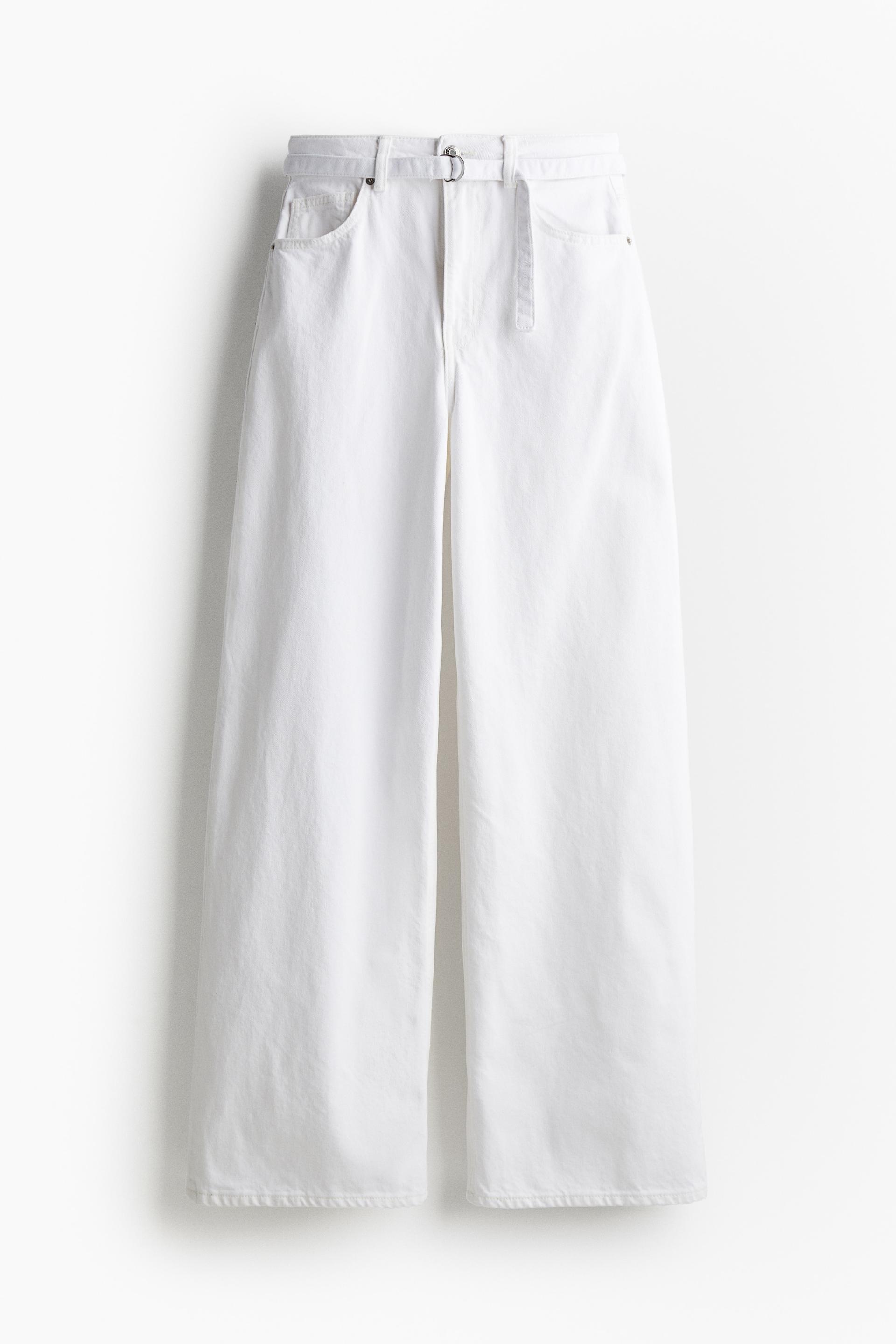 wide-leg belted jeans