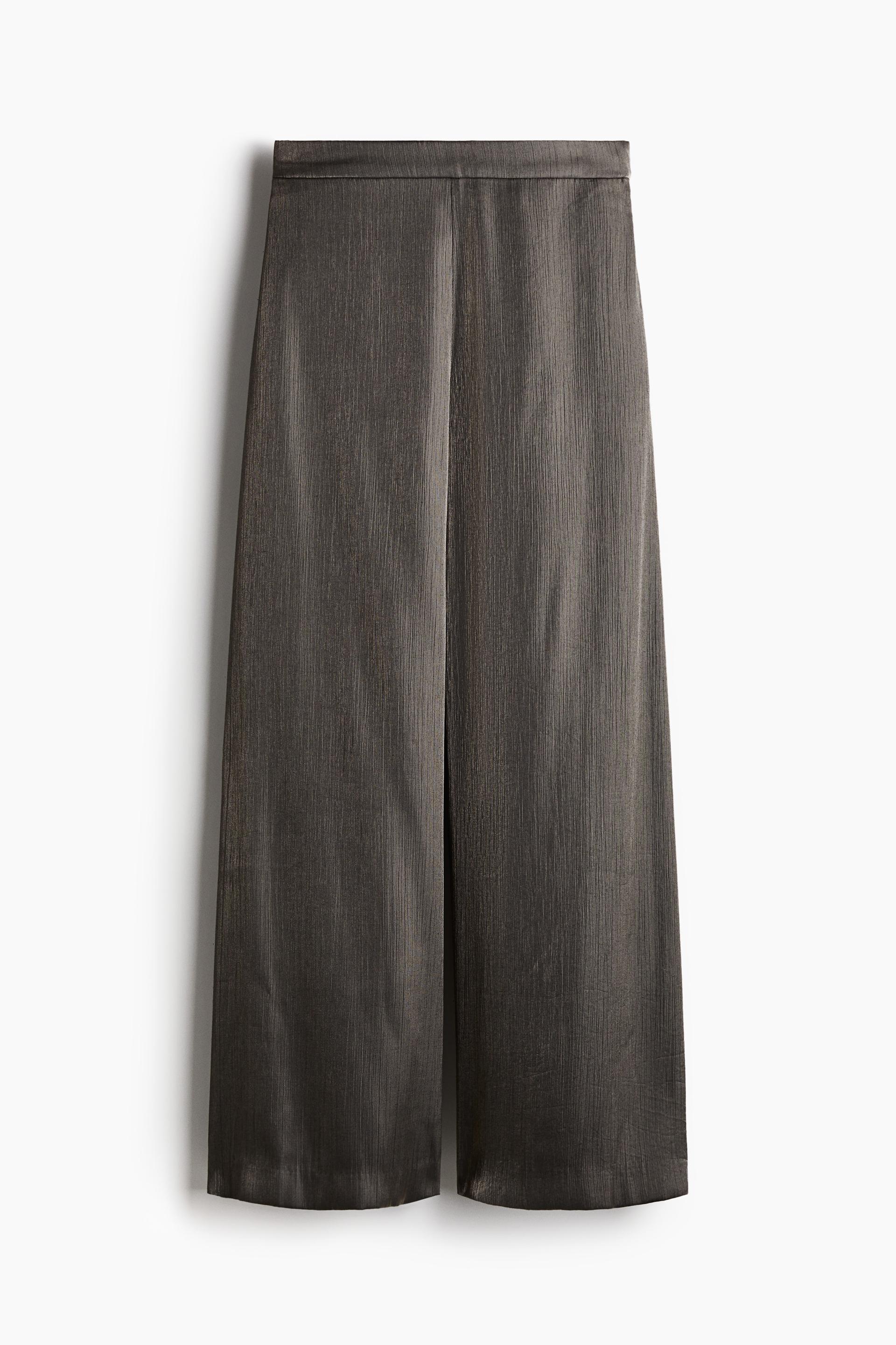 wide-leg pants