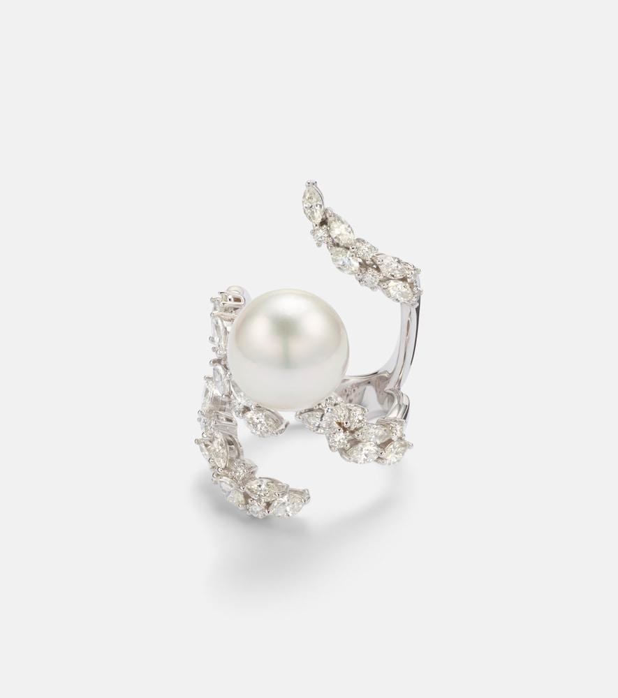 yeprem pearlescent 18kt white gold ring with freshwater pearl and diamonds